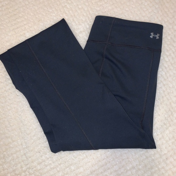 Under Armour capris - Picture 3 of 3